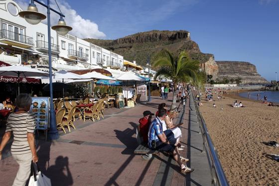 Strandpromenaden i Puerto de Mogán.